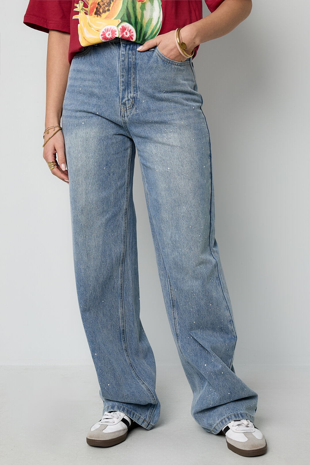 Wide Leg High-Waisted Jeans